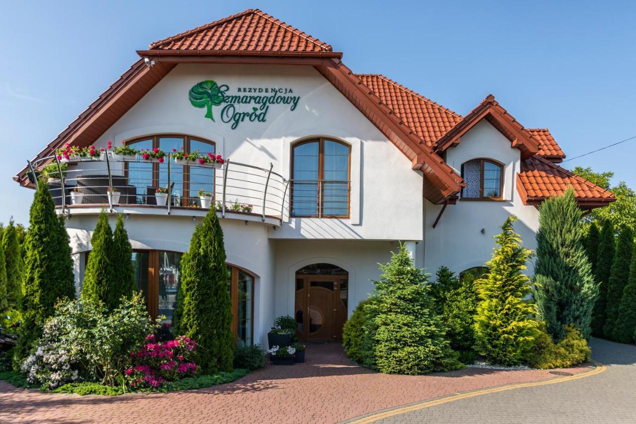 Rezydencja Szmaragdowy Ogrod Konstantynów Łódzki Buitenkant foto