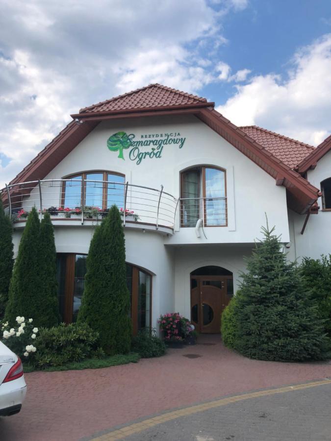 Rezydencja Szmaragdowy Ogrod Konstantynów Łódzki Buitenkant foto